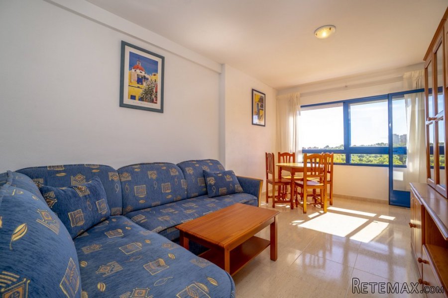 Nice flat situated on the 2nd floor, with unobstructed.. - 2