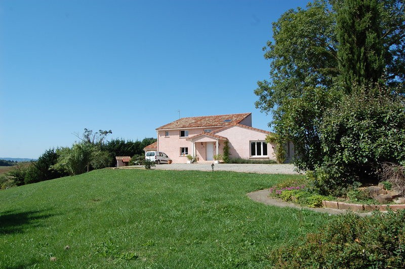 Houses 6 Pieces - 270 M2