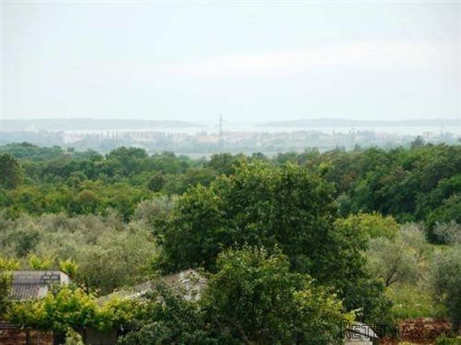 Samostojeća kuća sa 3 stana-PULA-FONDOLE- 200m2 - 5