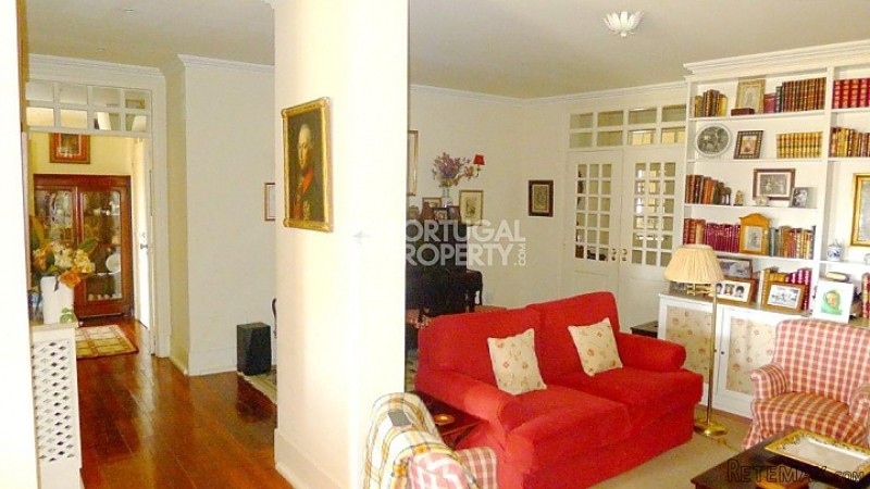 Charming Penthouse in Historic Building.. - 2