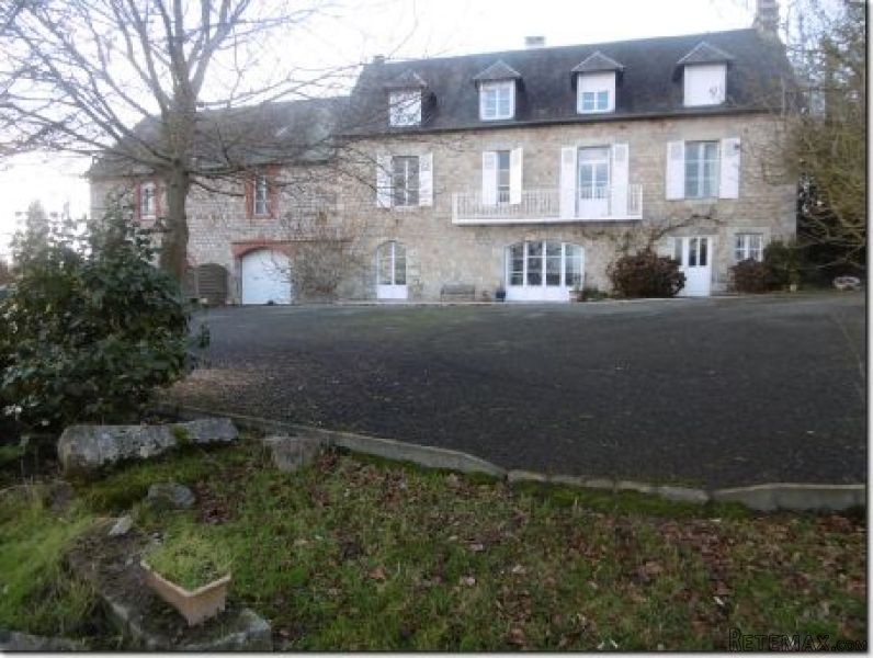 Elegant Period Features Country House