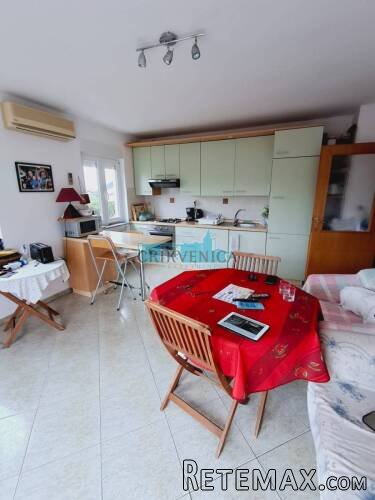SELCE - STAN 72 m2, 2 balkona, parking