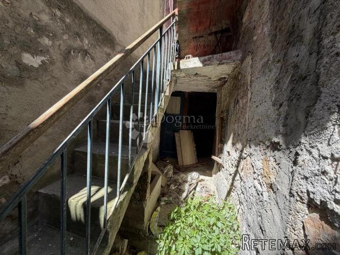 ŠIBENIK – GORICA, KUĆA S POTENCIJALOM – PRILIKA ZA BUTIČNI H - 3
