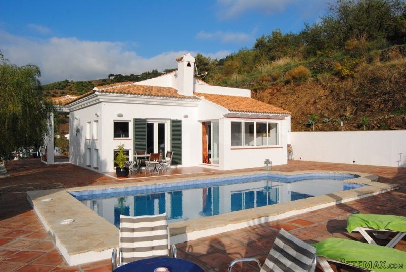 Villa for Sale in Competa, Competa..