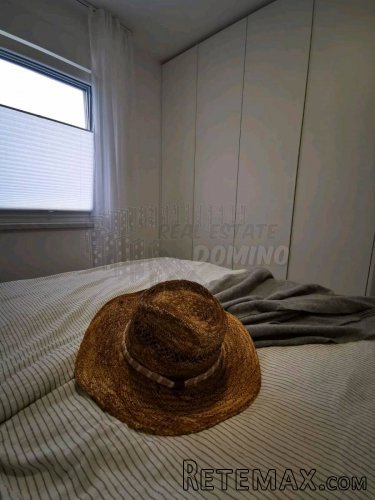 Prekrasan dizajnerski opremljen apartman s bazenom! - 15