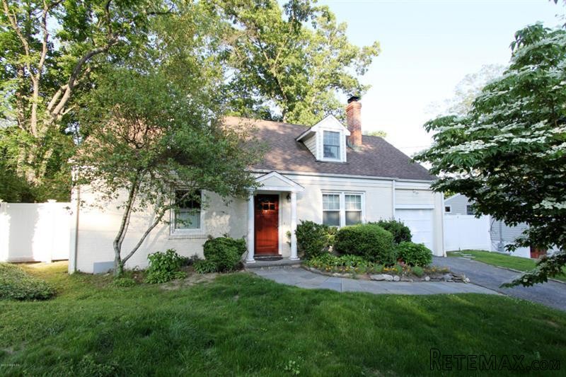 4 bedroom House For Sale: 9 Nimitz..