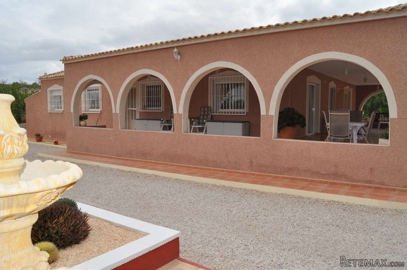 Luxury Villa In Frailes - 2