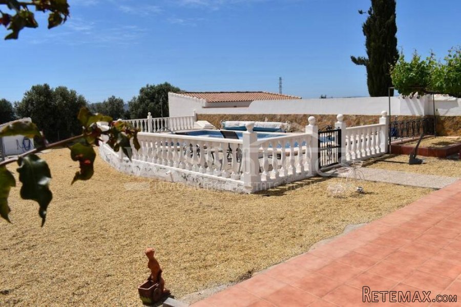 RESERVED WITH VOSS HOMES - A lovingly renovated and.. - 9