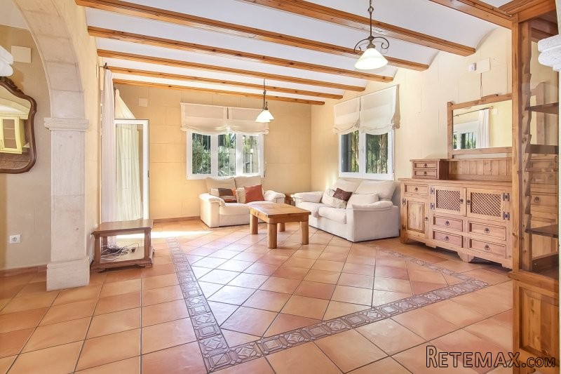 Modern 5 bedroom villa on flat plot in.. - 2