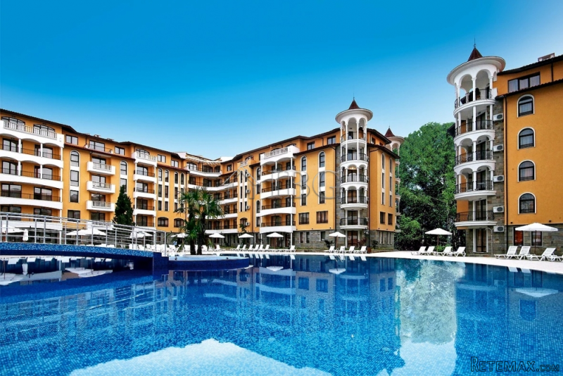 Apartment with 2 bedrooms 2 bathrooms..