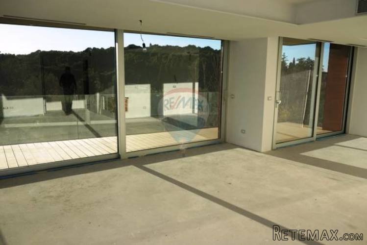 KVALITETAN PENTHOUSE U ROVINJU - BLIZINA PLAŽE - 3