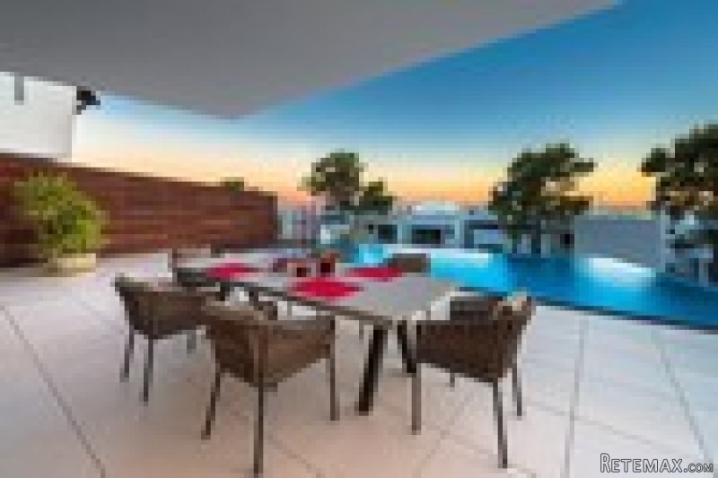 4 Bedrooms - Property - Malaga - For..