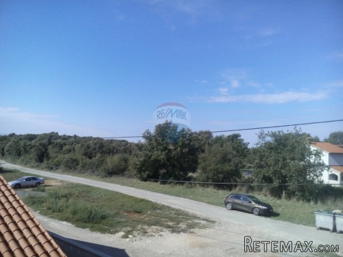 Istra, Pula, legalizirana kuća na Velom vrhu - 2