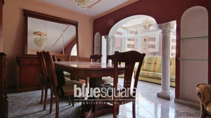 Central 3 Bedroom Apartment with.. - 2