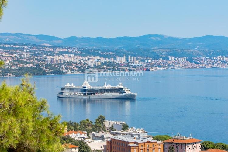 Opatija, vrhunska novogradnja, 106.36m2, parking, pogled na..