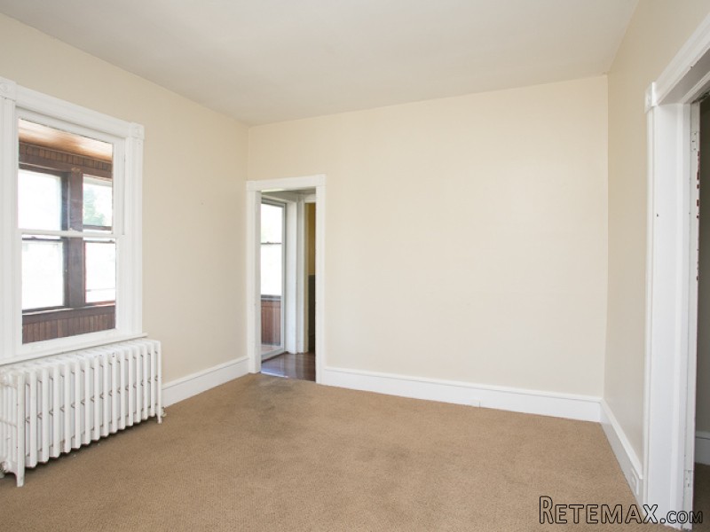115 Helms Ave Swedesboro, NJ, 08085.. - 2