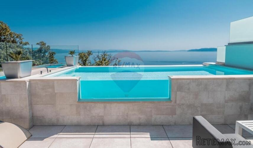 OPATIJA, Kuća sa krovnim bazenom - 2