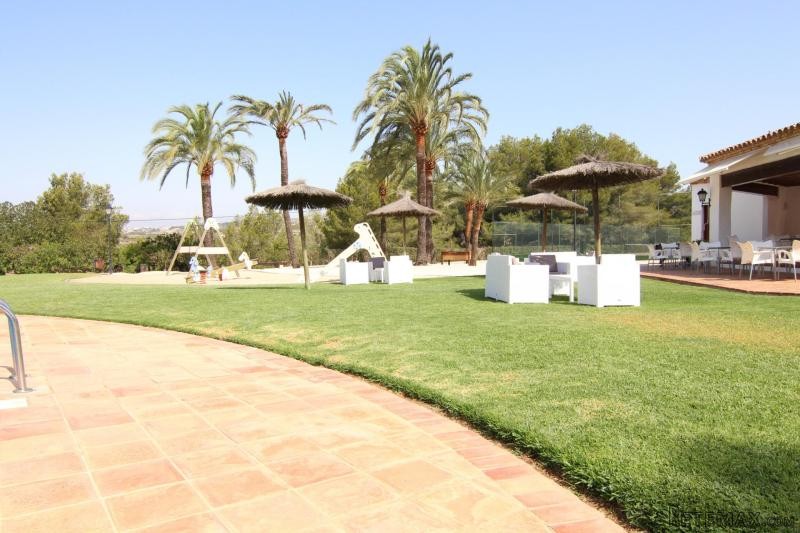 Town house with stunning views, Large..