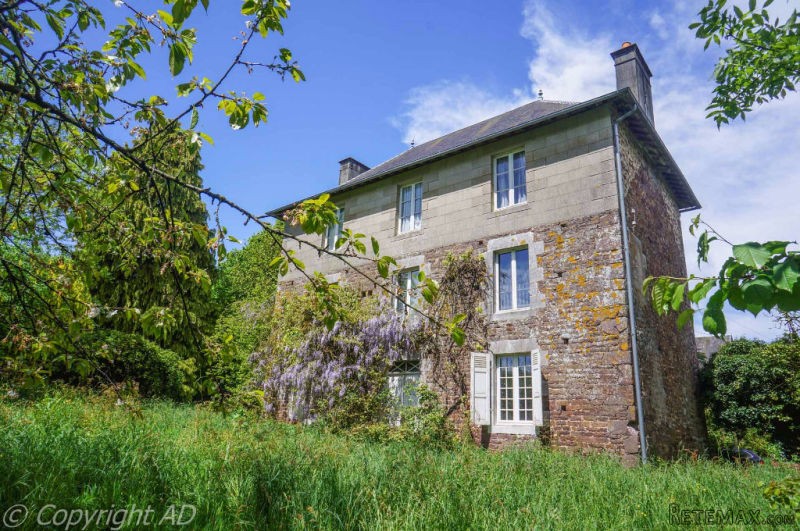 Large Stone House To Refresh With.. - 2