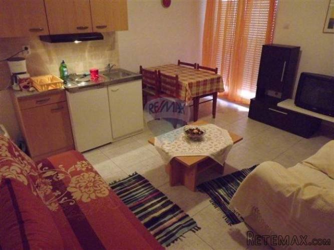 Apartmanska zgrada u blizini Brijunske rivjere - 2