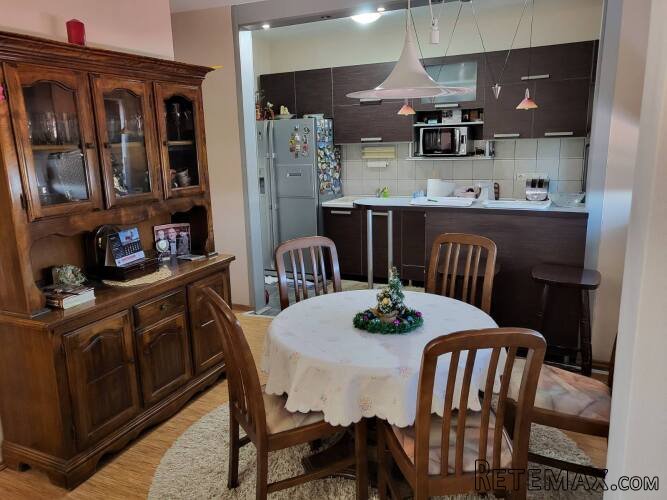 Prodajem stan od 70m2 u Velikom Gradistu - 2
