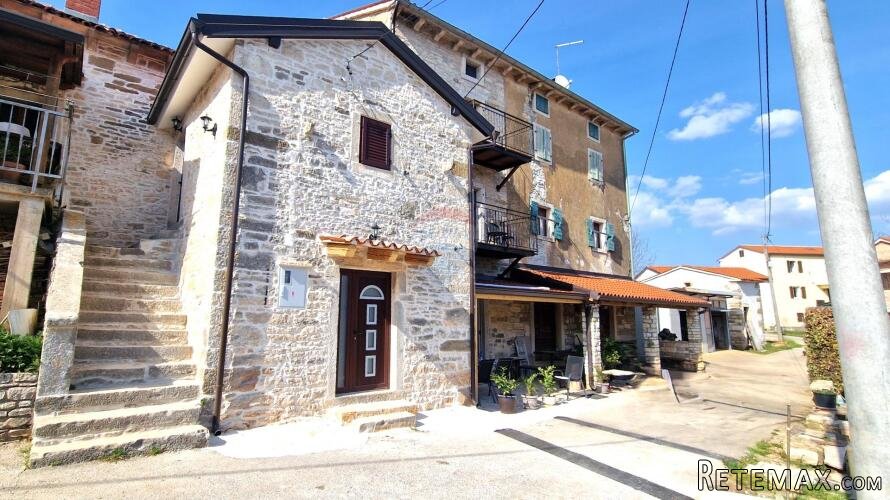 Istra,Grožnjan,okolica-Adaptirana kamena kuća