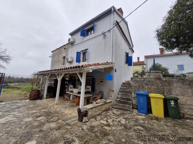 Istra, Rakalj- autohtona kuća,74m2