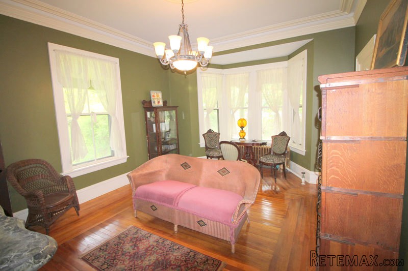 5 bedroom House For Sale: 43 Chute Bear.. - 2