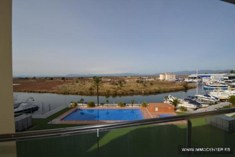 ROSES SANTA MARGARIDA: Nice apartment..