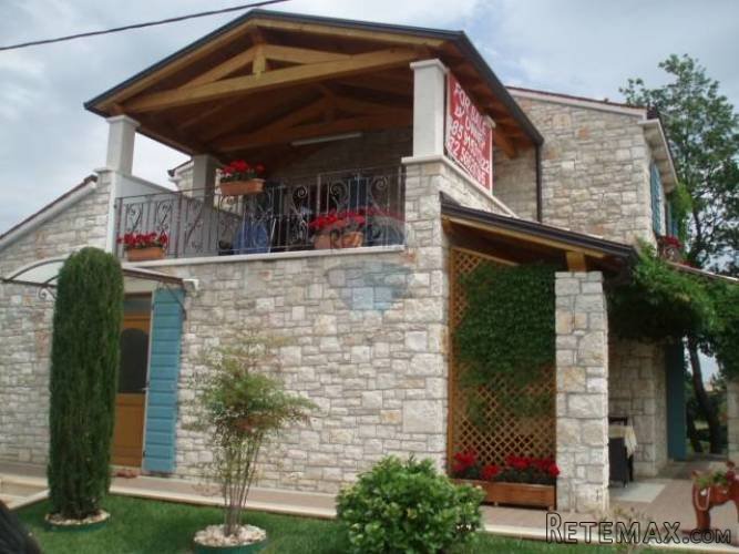 Istra, Brtonigla- Prekrasna kamena kuća sa 4800m2 okućnice - 2