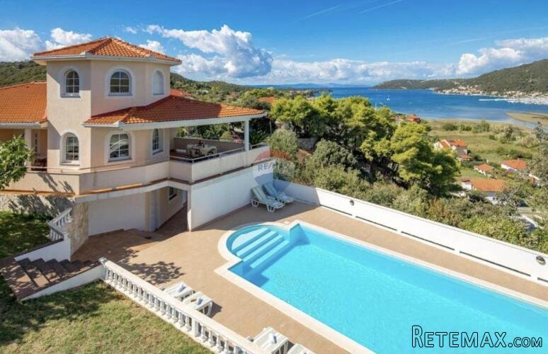 Otok Rab, Supetarska Draga, 4. sobna vila s bazenom 332 m2
