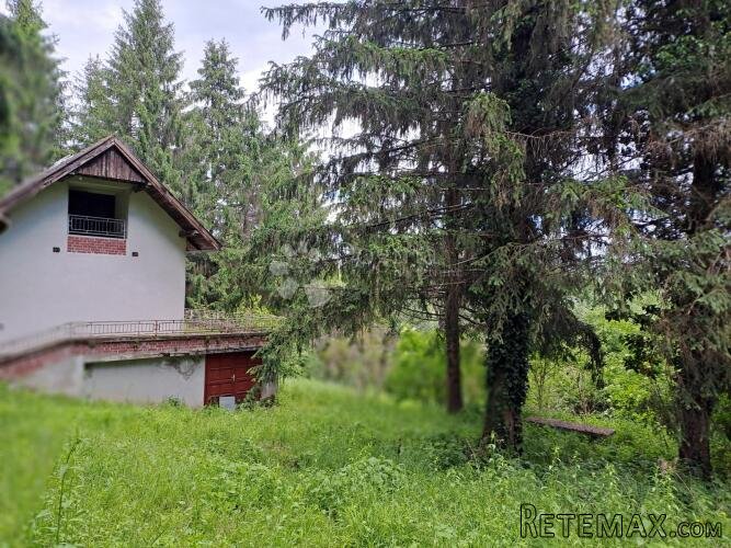 Vikendica bez susjeda, bunar - 2