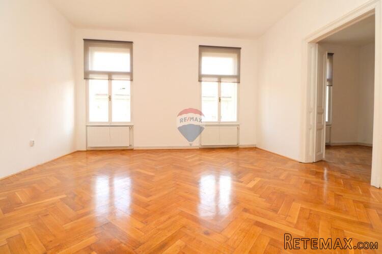 Zagreb, Palmotićeva – poslovni prostor za ured, 77m2 - 2