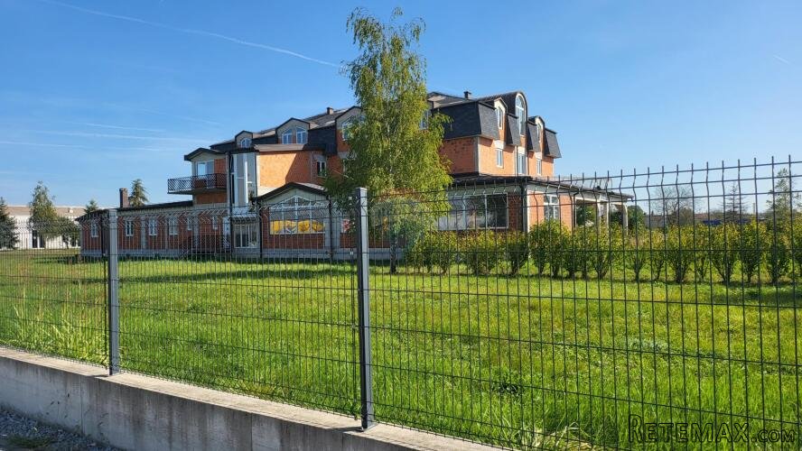 Hotel roh-bau s građevinskim zemljištem 8015 m2 - 3