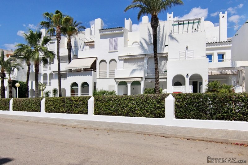 Stunning 5 Bedroom Triplex For Sale in..