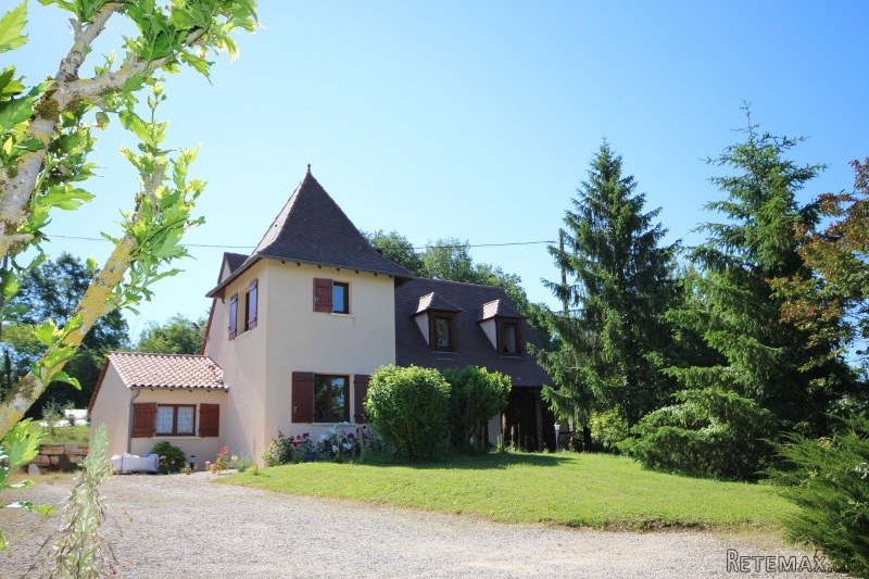 4 Bed house with a garage and a heated..