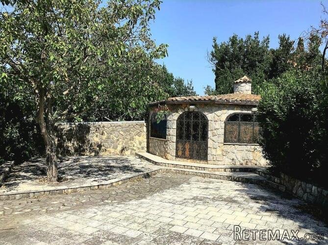 Crikvenica-poslovni prostor u centru grada