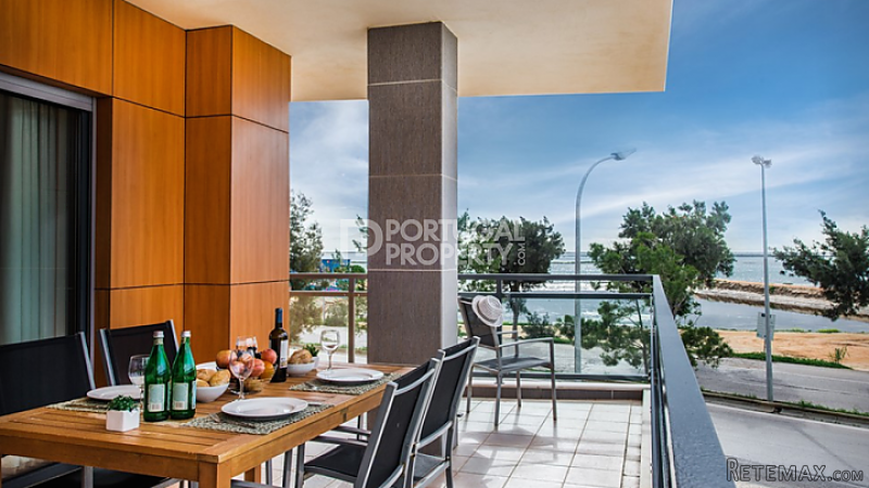 Fabulous Modern 3 Bed Apartment By The..