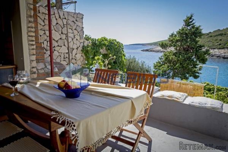 Vis, Milna, 430m2, kuća sa 4 apartmana, izvrsna lokacija - 6