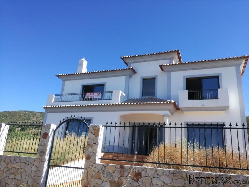 Detached house T3