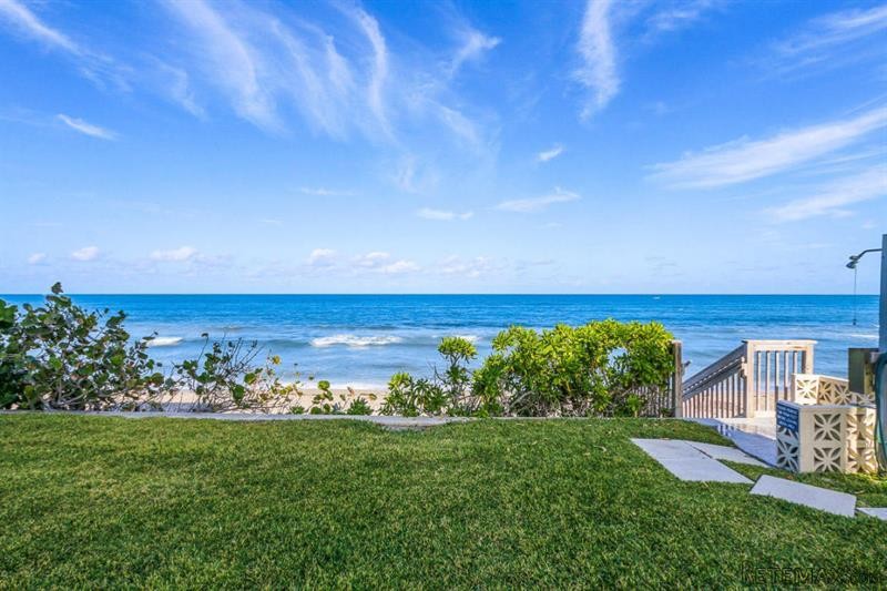 2 bedroom Residence For Sale: Jupiter..