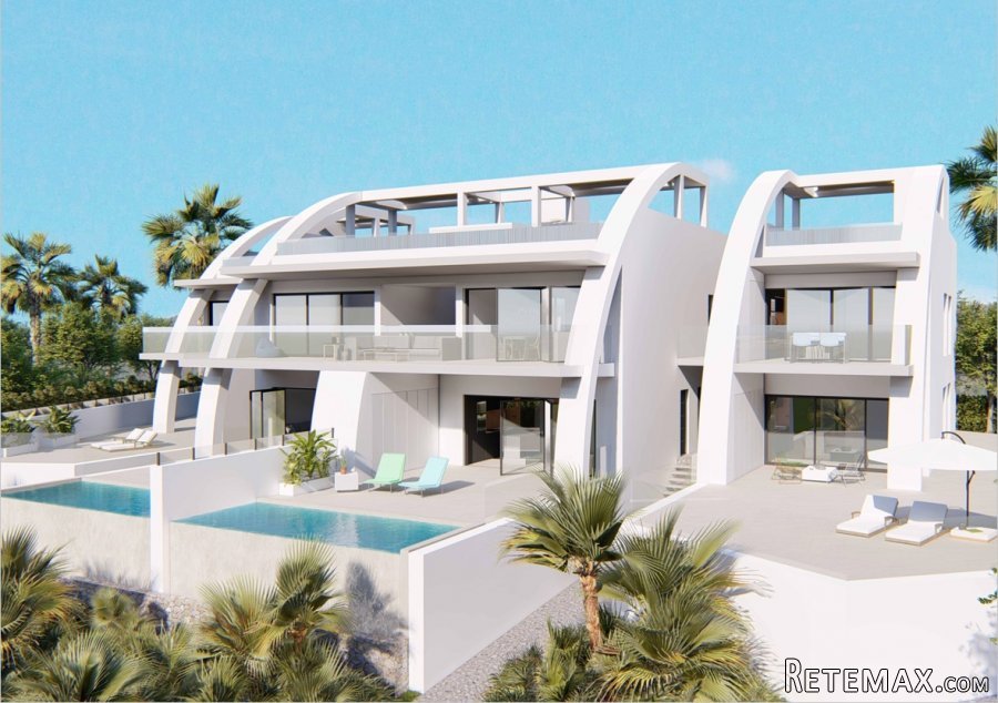 Beautiful modern style apartment in Rojales. Housing of 3..