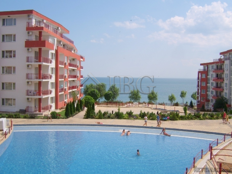 Beachfront Furnished 2-bedroom..