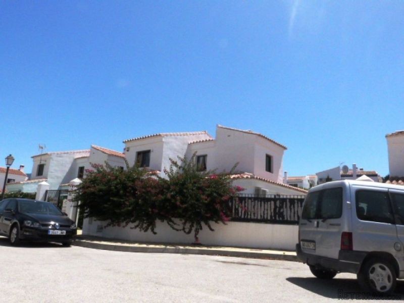 3 bedroom, 2 bathroom Villa, (build 135.. - 2