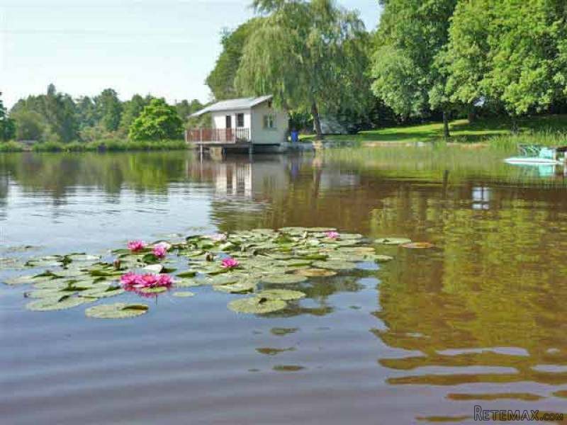 Leisure Property Of 1.4 Ha With Lake..