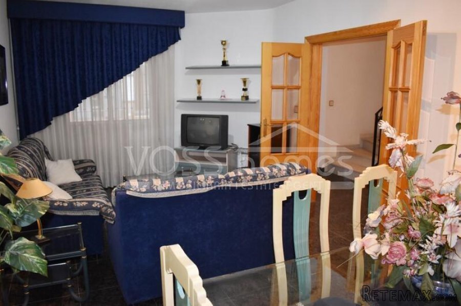 A ready to move into, large terrace house in Huercal-Overa.. - 2