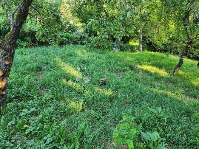 Građevinsko zemljište 792m² samo 11 min od WestGate - 2