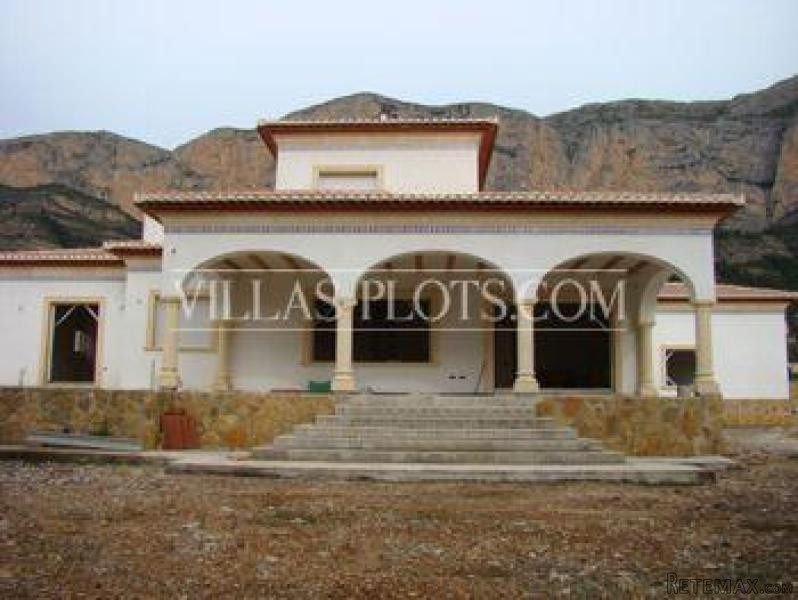 4 Bedroom Villa In Javea - 2