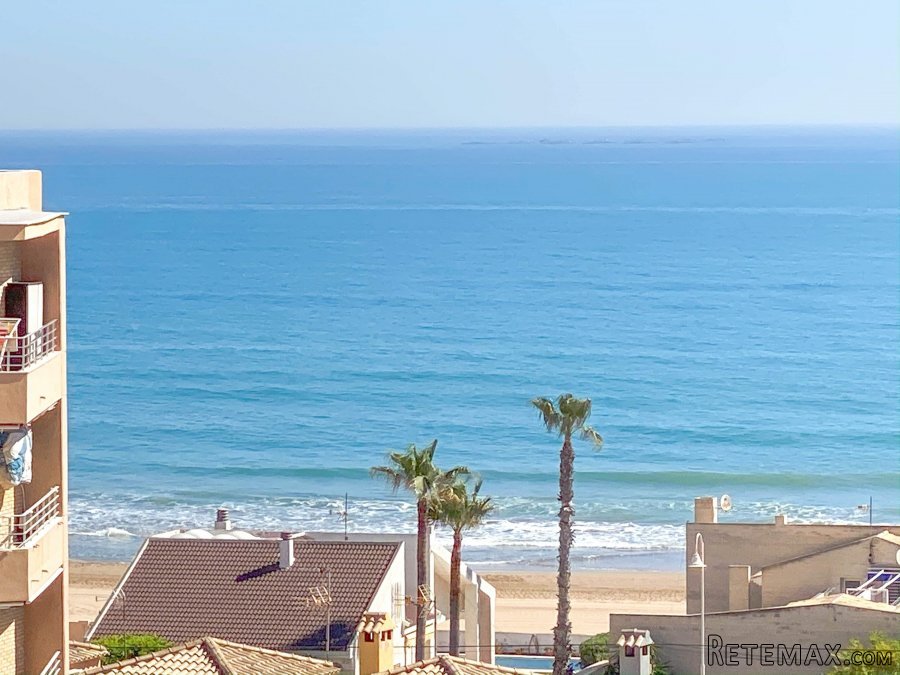 Magnificent apartment in Guardamar del Segura. The House..