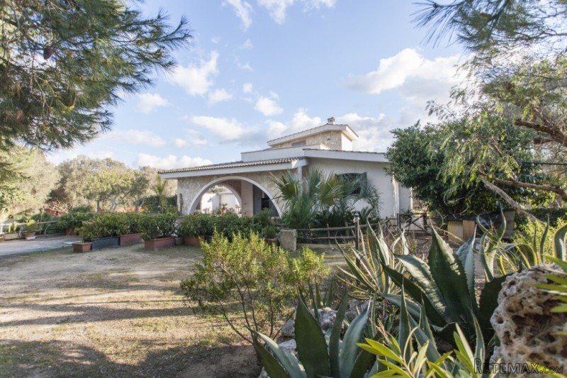 V000232, Villa For Sell In Oria - 2